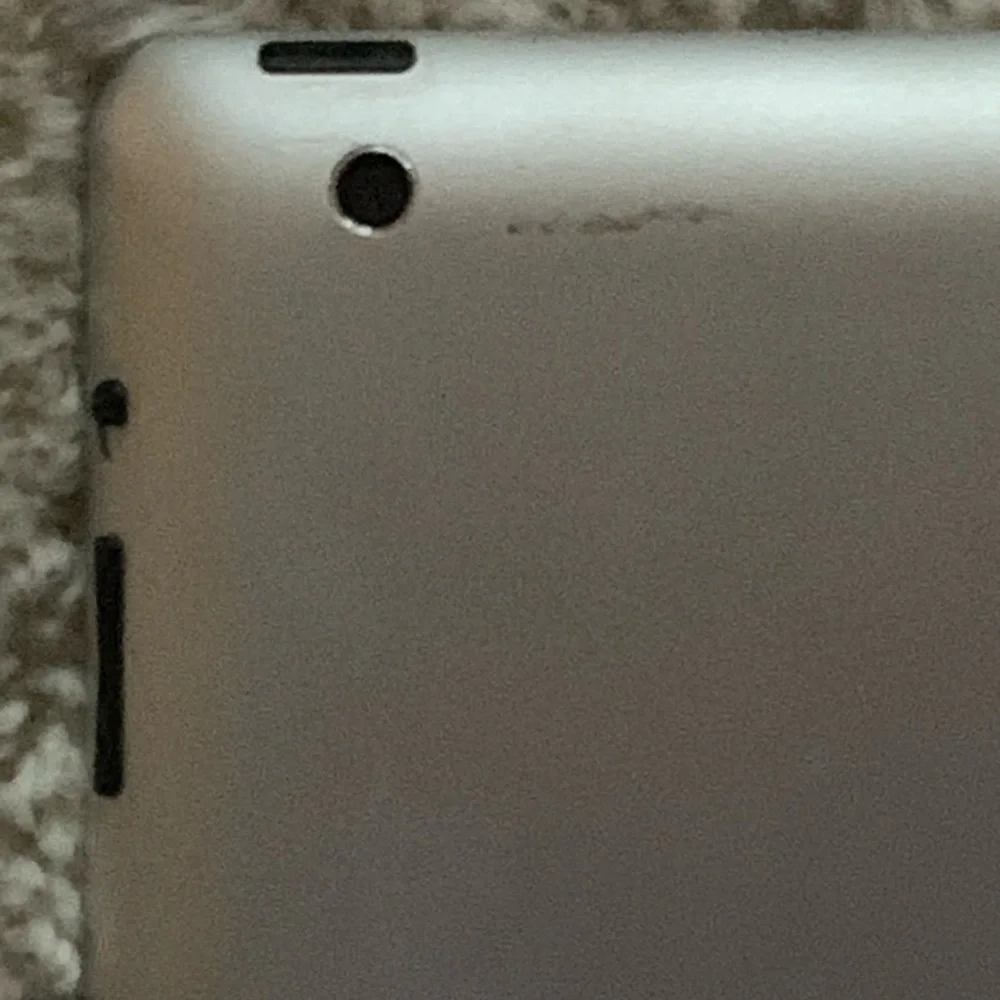 4th Generation IPAD. WHITE. 32G